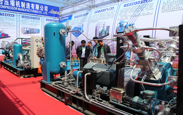 聯(lián)合一直在努力-2014國(guó)際天然氣汽車、加氣站設(shè)備展會(huì)